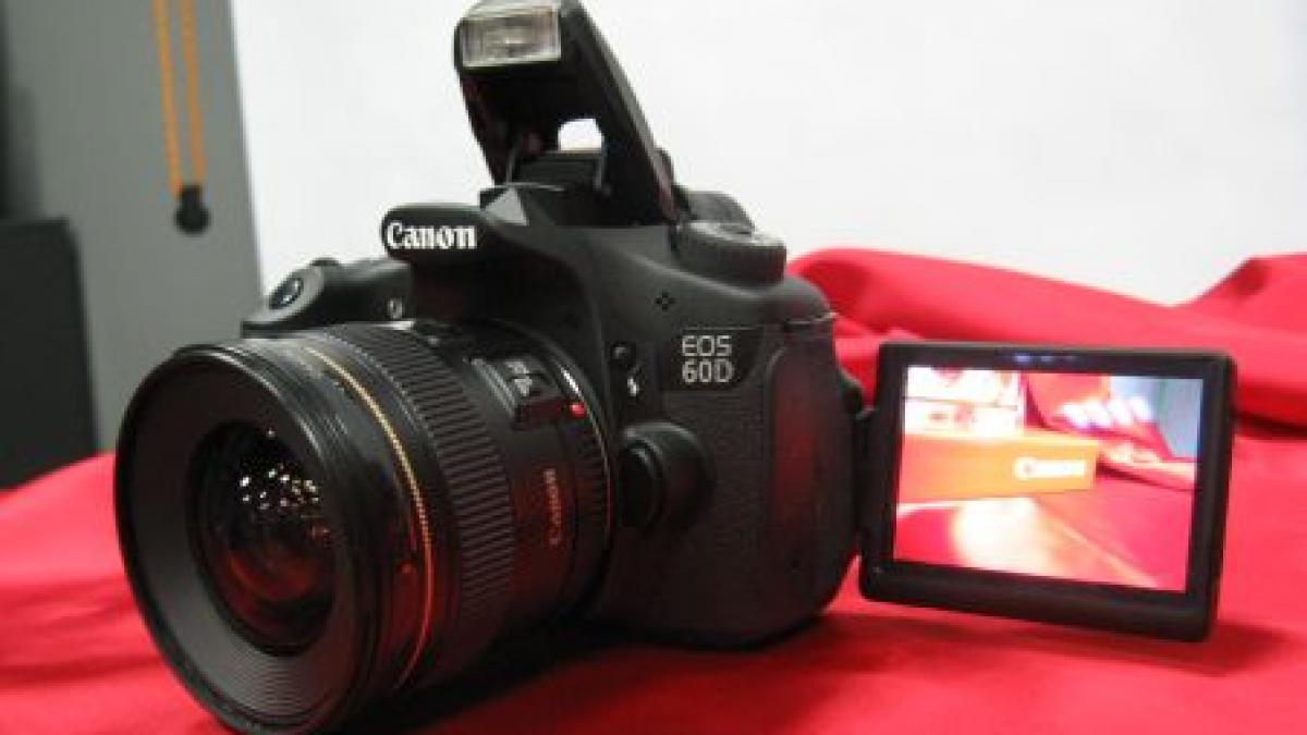 Canon a lansat în România EOS 60D, primul său DSLR cu ecran rabatabil (FOTO & VIDEO)