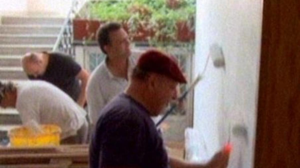 artistii filarmonicii din timisoara au renovat ei insisi institutia din lipsa de fonduri video