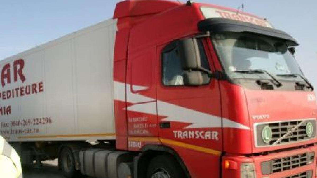 dambovita suparat ca nu si a primit salariul un tanar a furat de la patron un tir plin cu faianta