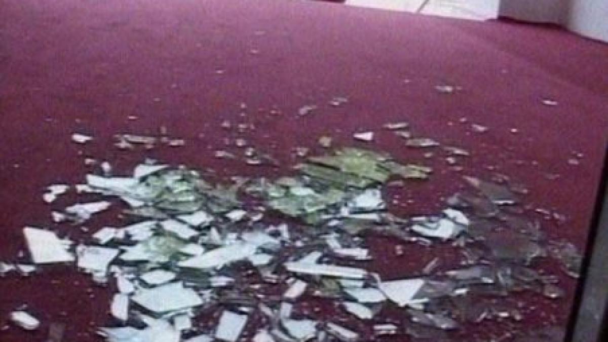 bataie generala in fata unui club din regie pe fondul consumului de alcool