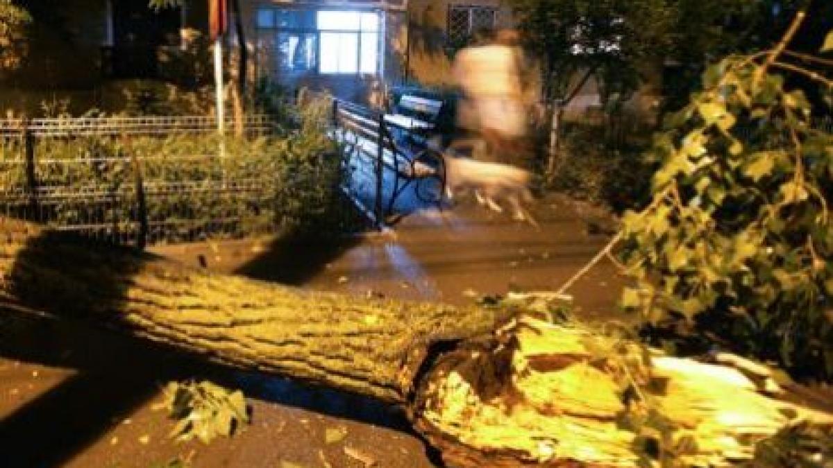 anm fenomenele meteo vor fi din ce in ce mai violente si mai dese in romania