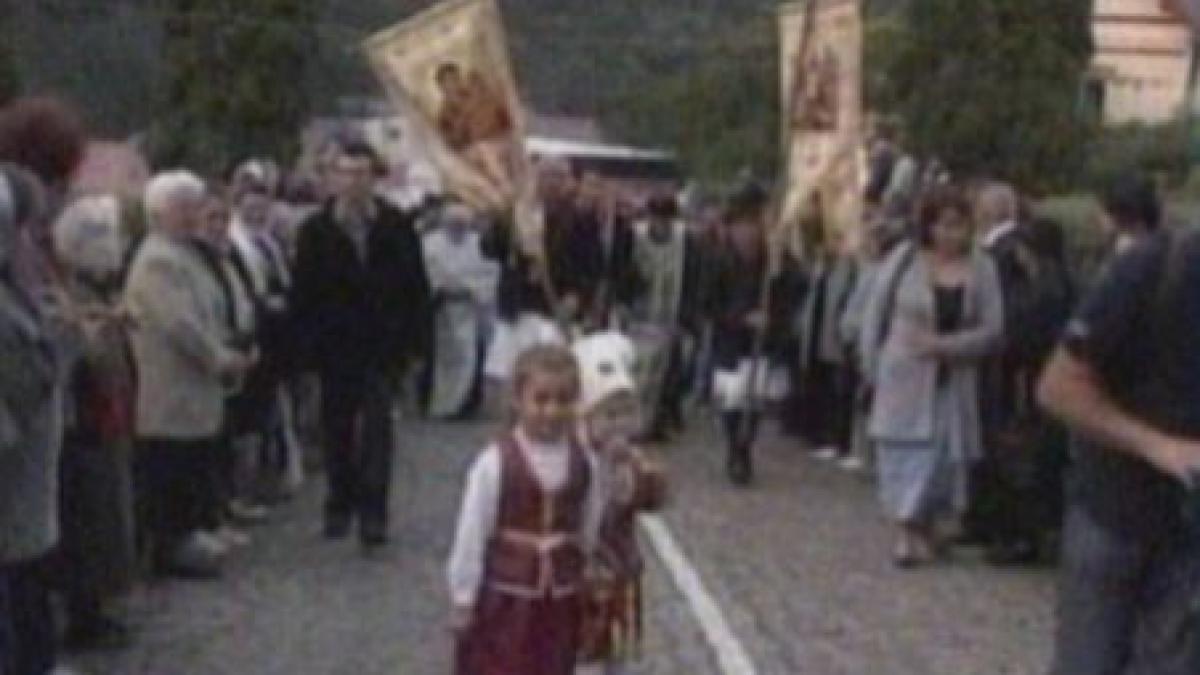 credinciosii sarbatoresc nasterea maicii domnului cunoscuta ca sfanta marie mica