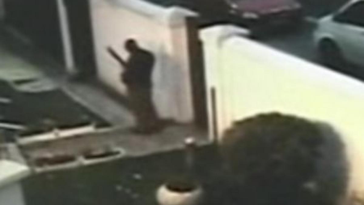 descindere cu impuscaturi imagini de la perchezitia casei lui vintu video