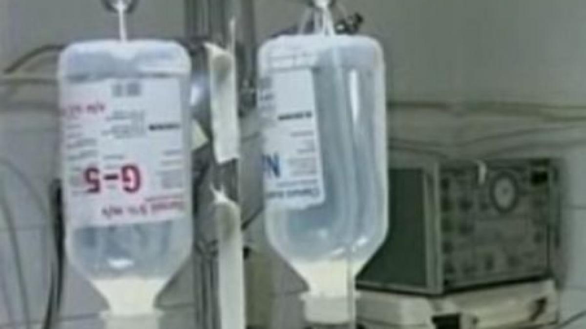 un pacient a murit dupa ce s a impiedicat de un furtun in curtea spitalului video