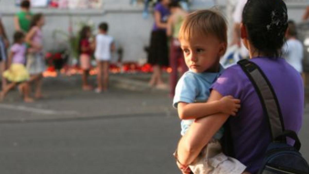 vaslui copil de 4 ani batut de sotul asistentei maternale video