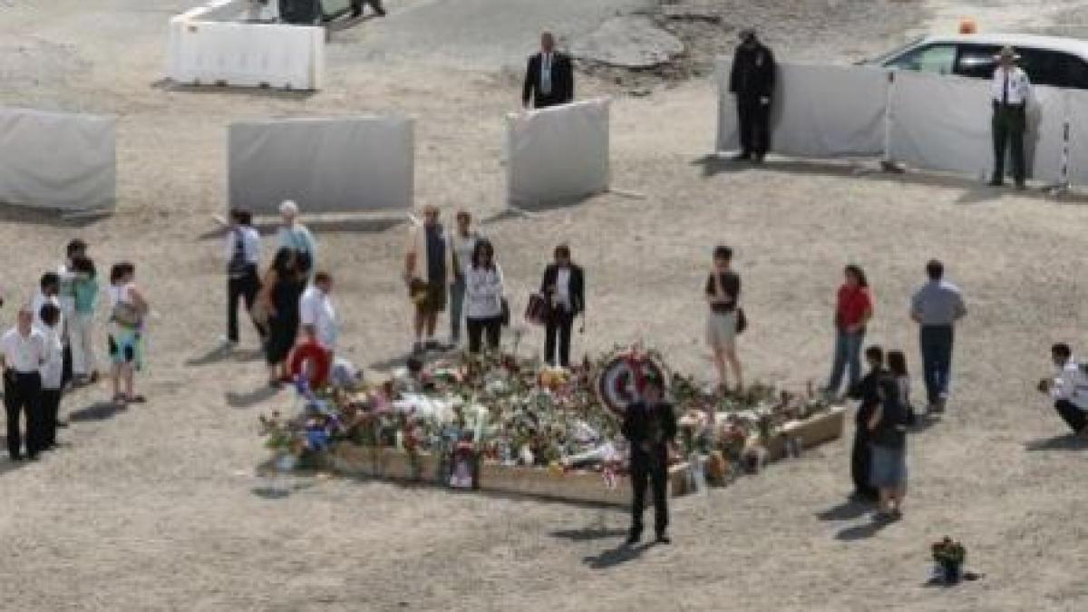 americanii au comemorat noua ani de la prabusirea turnurilor gemene video