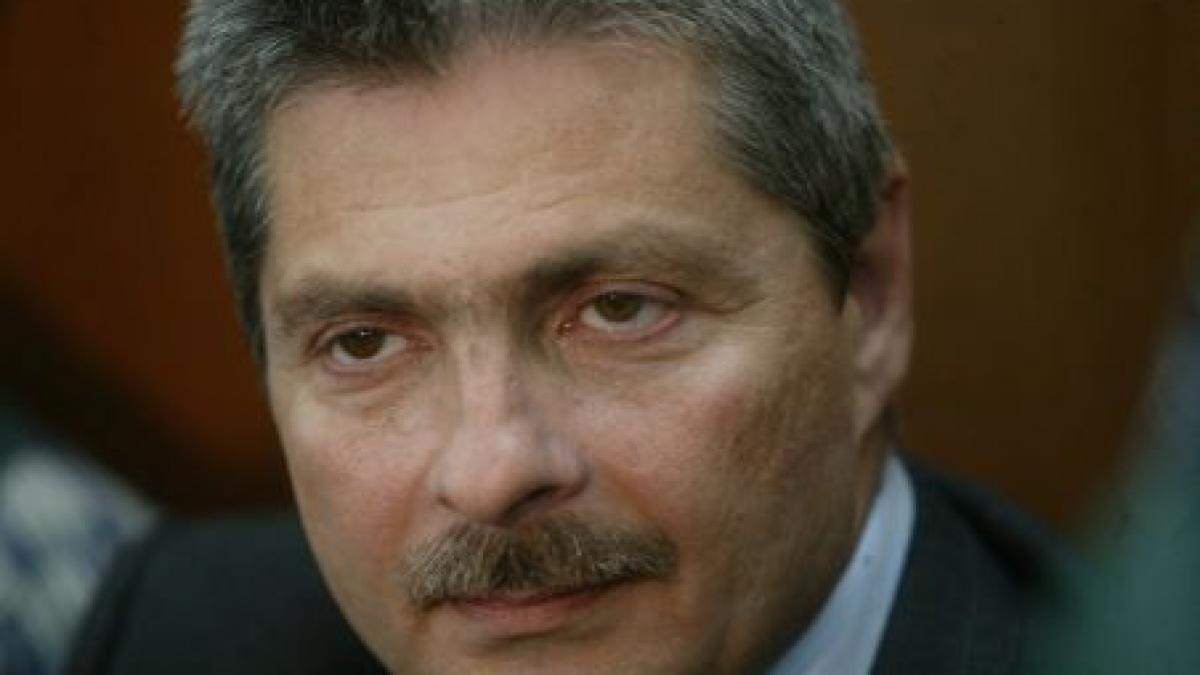 sorin ovidiu vintu refuza sa isi ia medicamentele si sa manance de cand e in arest video