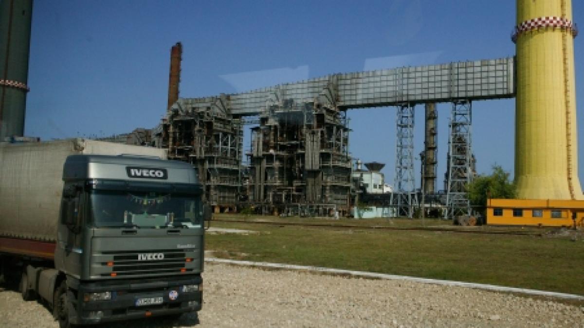 anaf pune sechestru pe terenuri instalatii si participatiile rompetrol rafinare