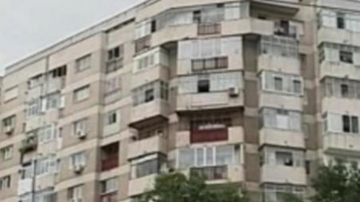 chiriile au scazut cu 20 o garsoniera in titan este 190 de euro lunar video