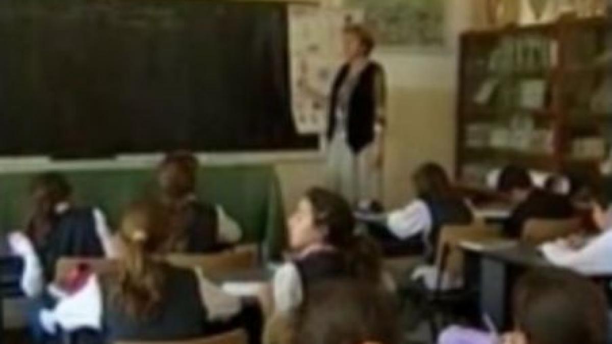 romania in pericol de a ramane fara dascali 40 de profesori mureseni si au dat demisiile din cauza