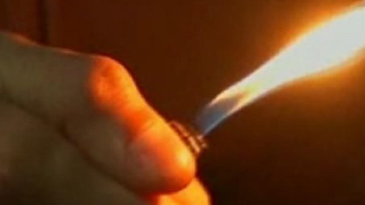 a fost batut si ars pentru ca nu a avut bani de doua beri video