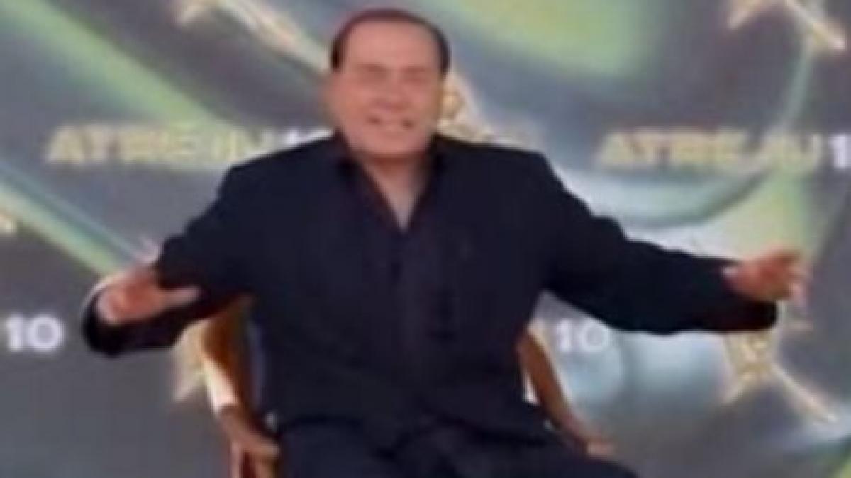 berlusconi o comite din nou a spus o gluma cu hitler la un eveniment oficial video