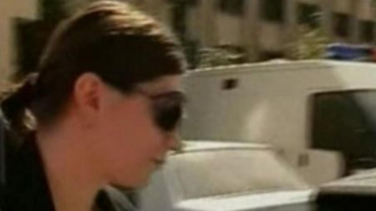 sorin ovidiu vintu vizitat de fiica sa la inchisoare video