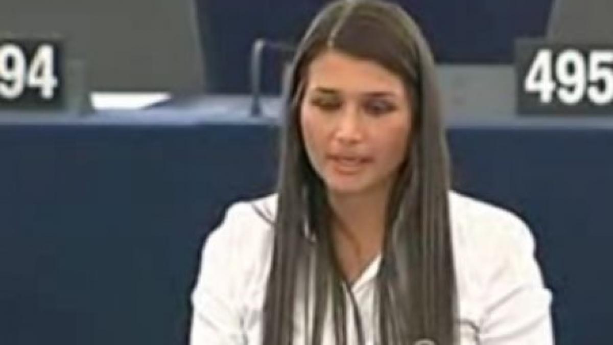 elena basescu critica autoritatile romane in parlamentul european video