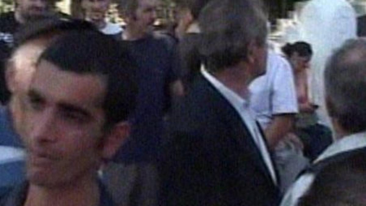 membrii pc au protestat fata de planul de desfiintare a sectoarelor capitalei video