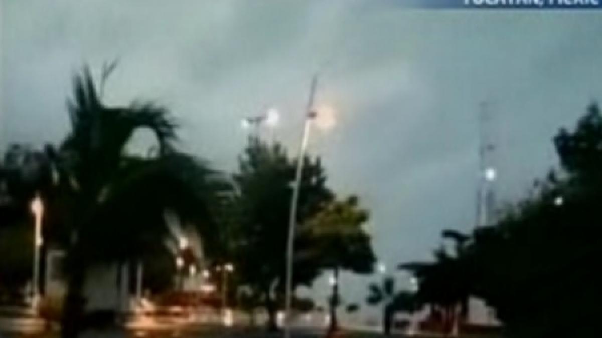 peninsula yucatan lovita de furtuna tropicala karl video