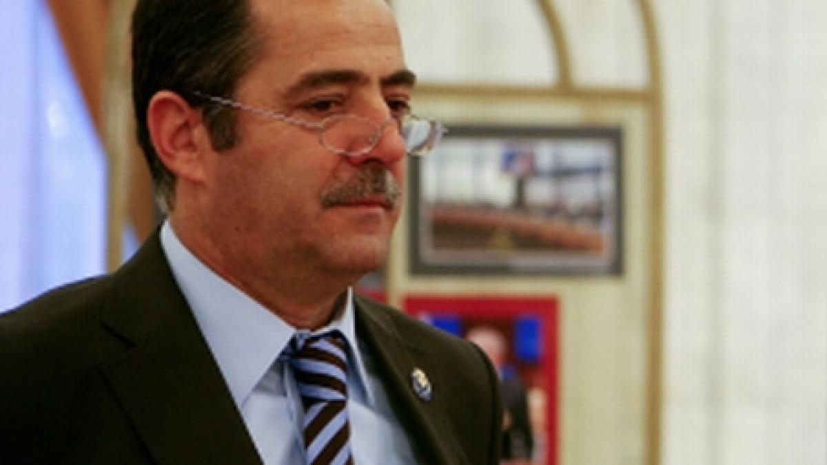 cezar preda guvernul propus de pnl este precum apa sfintita nu face nici rau dar nici bine