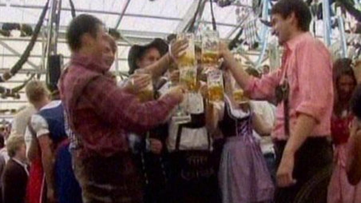 germania oktoberfest sarbatoarea anuala a berii a implinit 200 de ani video