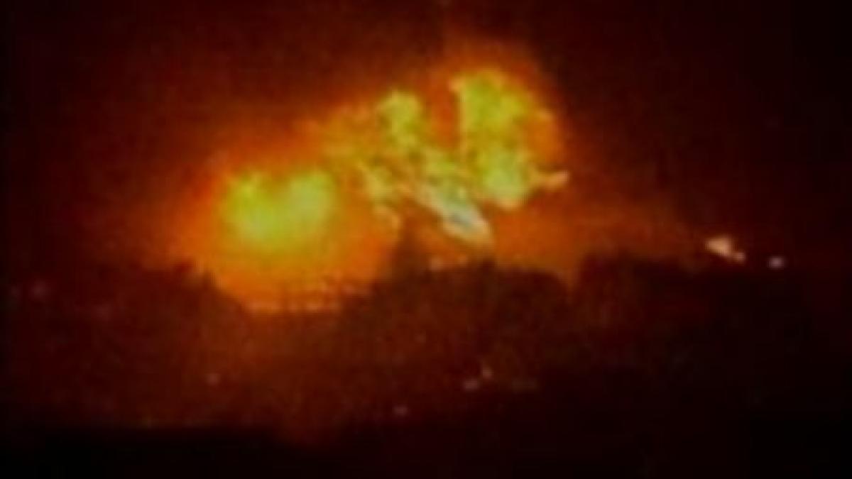 incendiu puternic in sua zeci de case au fost arse video