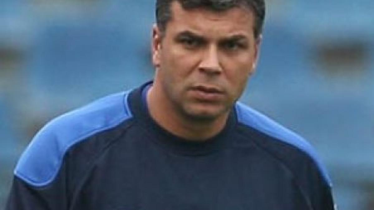 gigi isi cauta o noua marioneta dan petrescu si olaroiu principalele dorinte