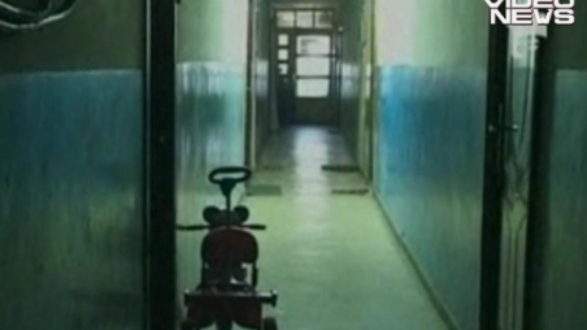 constanta o fetita a nascut doi copii dupa ce a fost abuzata de tatal adoptiv video