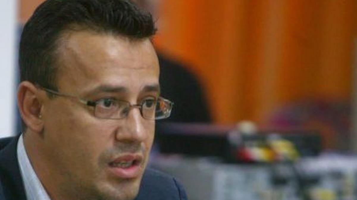 sorin oprescu invitatul lui victor ciutacu la prima editie a emisiunii vorbe grele de la antena 3