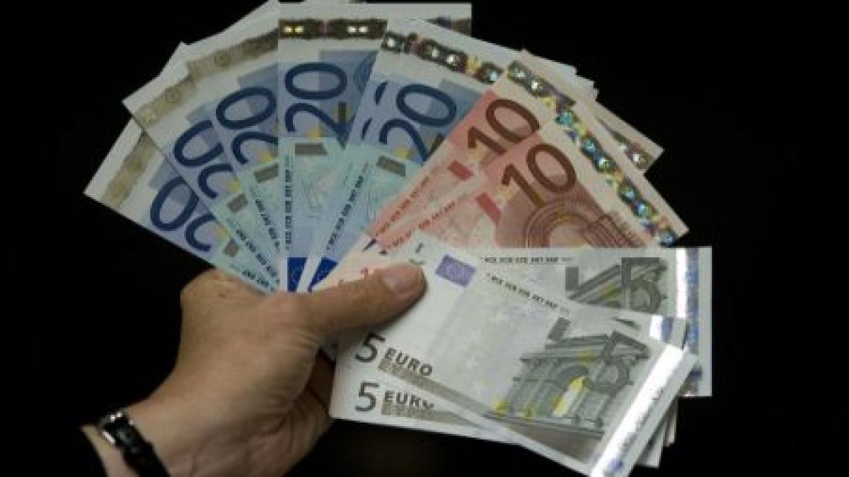 salariile bugetarilor ar putea creste cu 12 14 anul viitor video