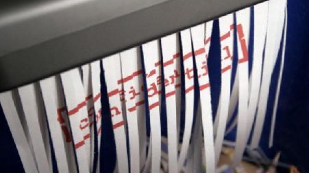 pentagonul a distrus intregul tiraj al memoriilor unui ofiter pentru a proteja secretul de stat