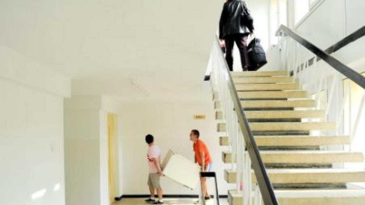 deficit de 30 000 de locuri in caminele studentesti din bucuresti