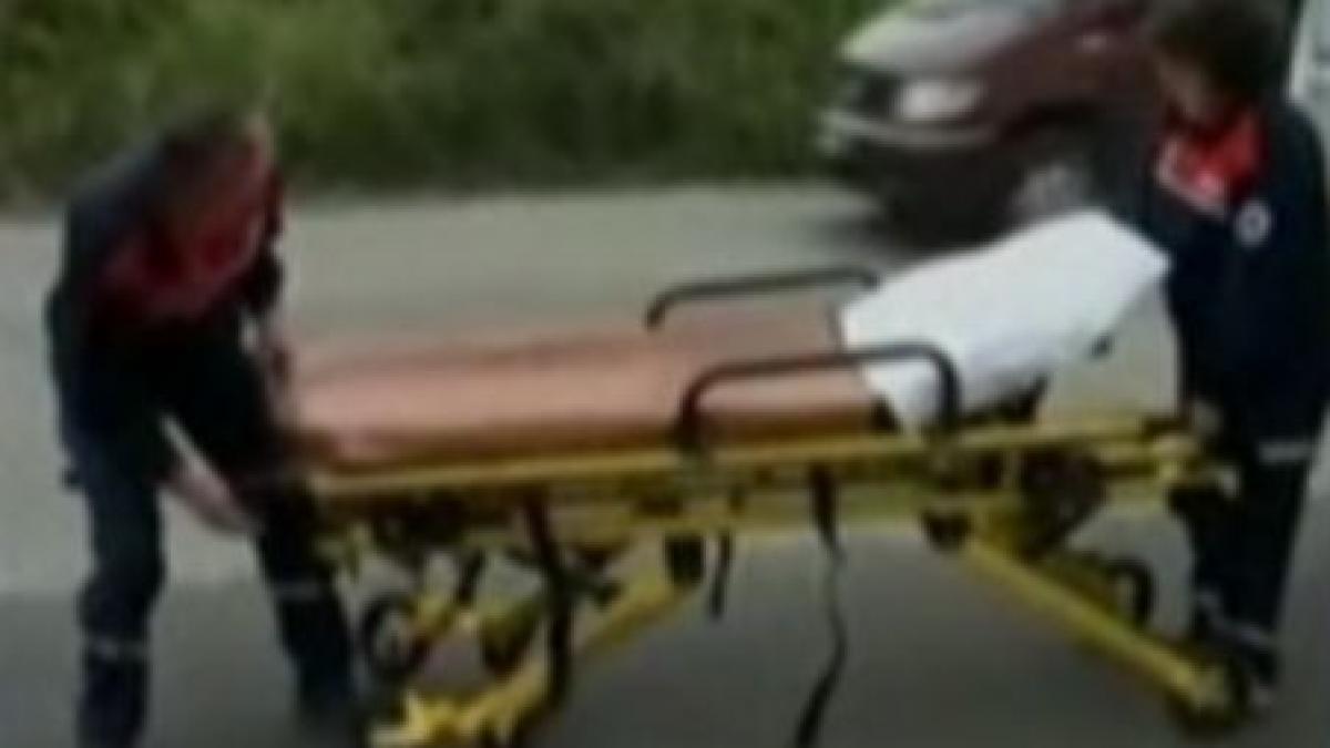 un tanar a intrat gol pusca intr o biserica din baia mare video