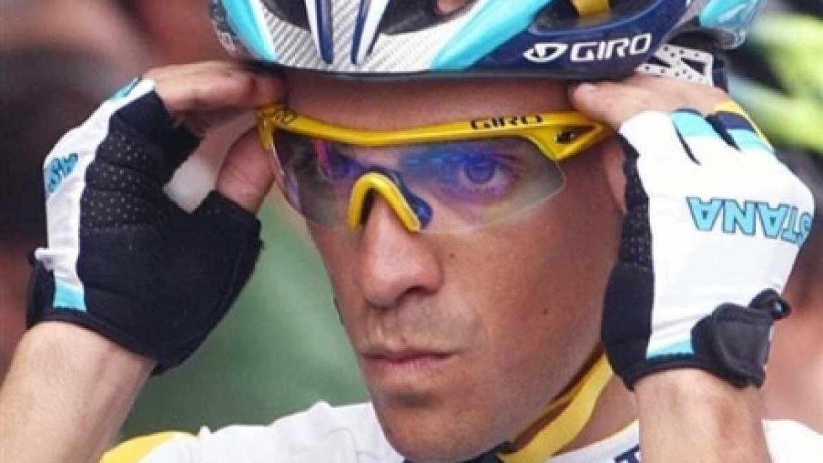 alberto contador castigatorul turului frantei depistat pozitiv cu clenbuterol la un test de doping
