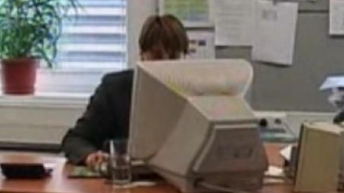 sambata si duminica ar putea deveni zile de munca video