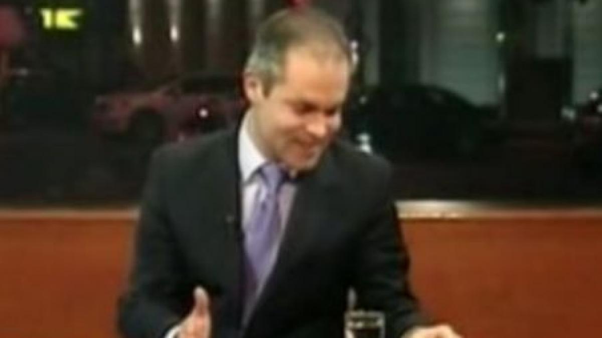 funeriu respinge un apel telefonic al lui boc in direct sa nu glumim cu lucrurile acestea video