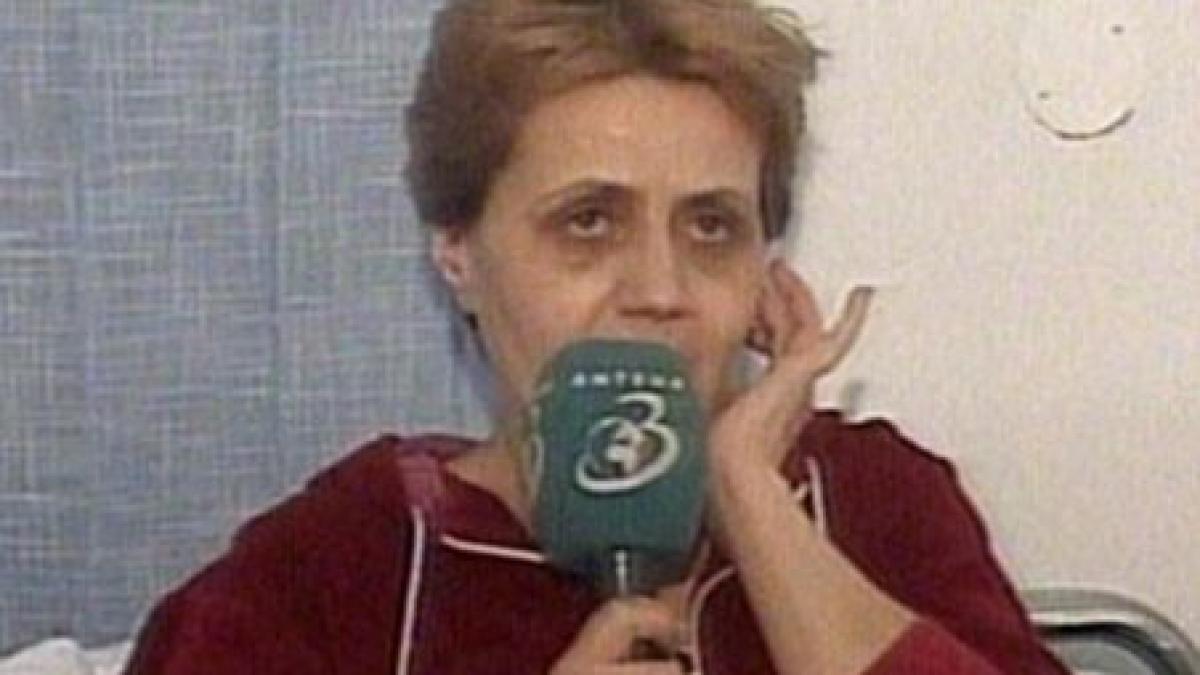 profesoara din caracal in greva de 43 de zile ori eu ori ei am putea pune lacat pe tot video