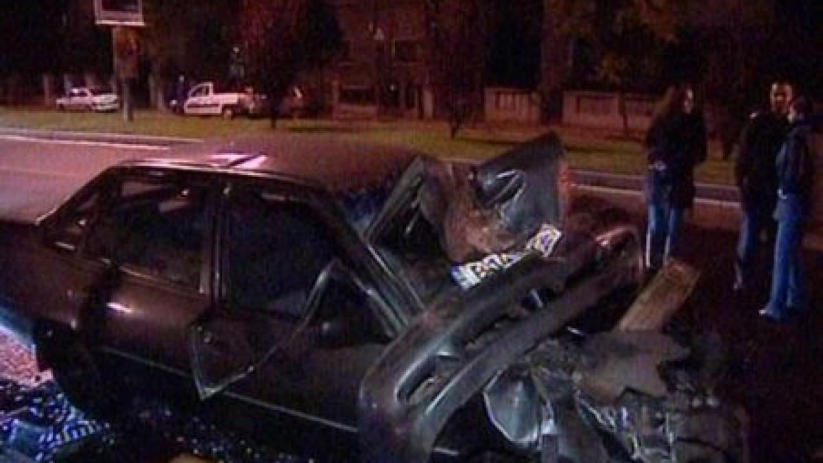 infotrafic cinci tineri raniti in urma unui accident petrecut in bucuresti video