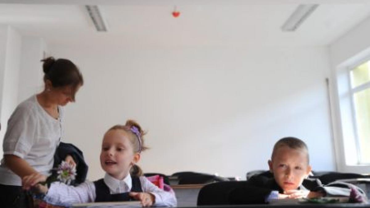 zece elevi din constanta s au intoxicat dupa ce au consumat lapte si cornuri la scoala