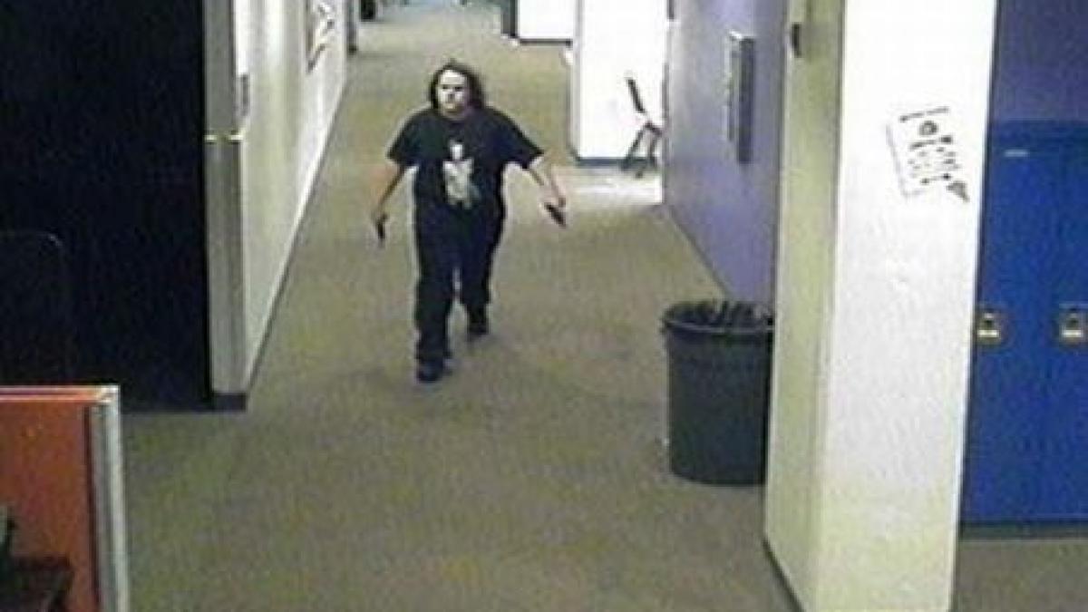 doi copii raniti dupa ce un barbat a deschis focul intr o scoala din california