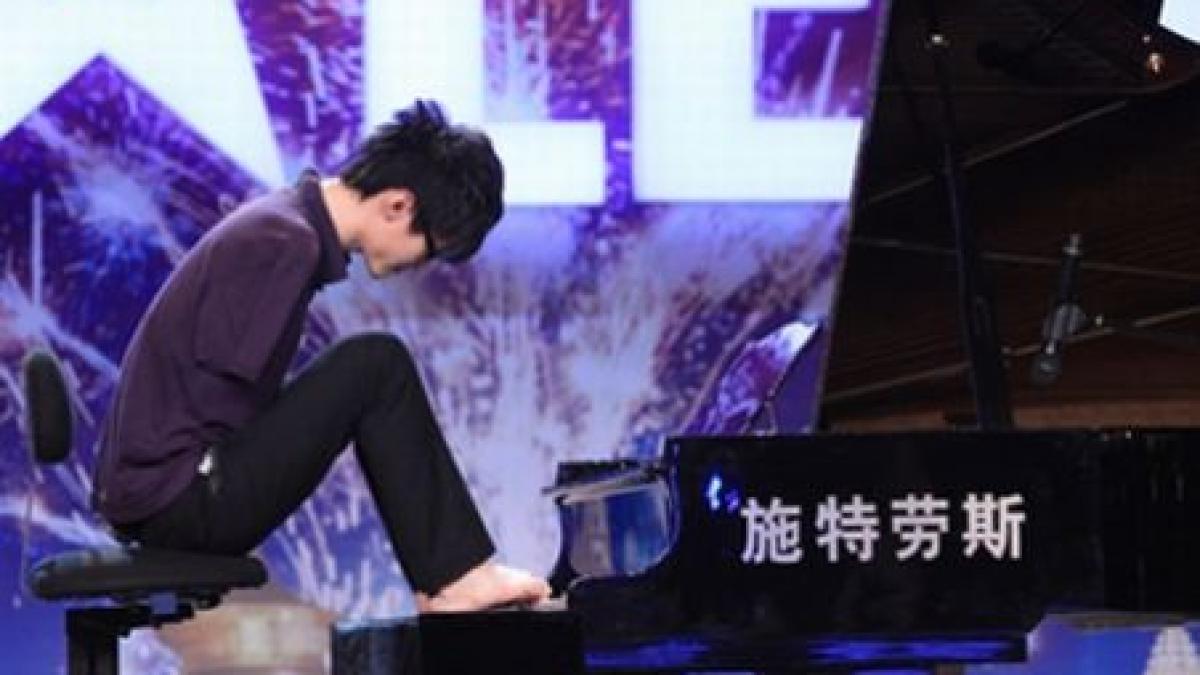 pianistul fara maini liu wei castigatorul concursului china s got talent video