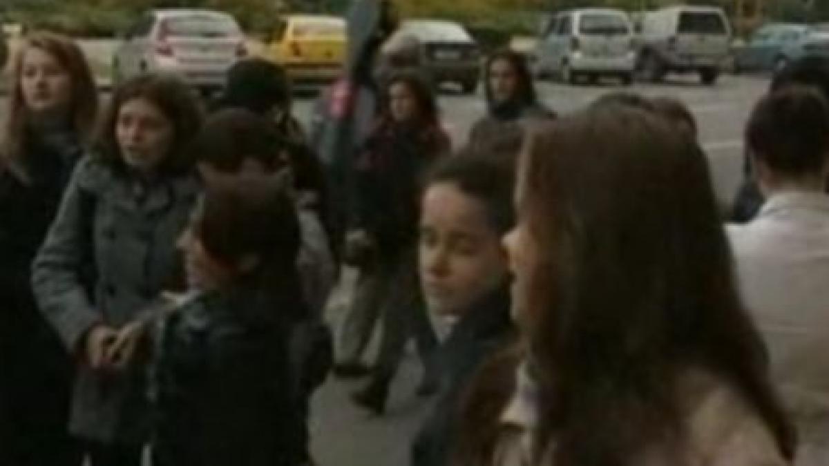 brasov zeci de studenti de la drept revoltati ca pica in mod constant un examen video