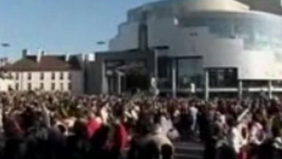 franta 340 000 de persoane la mitingurile impotriva reformei pensiilor