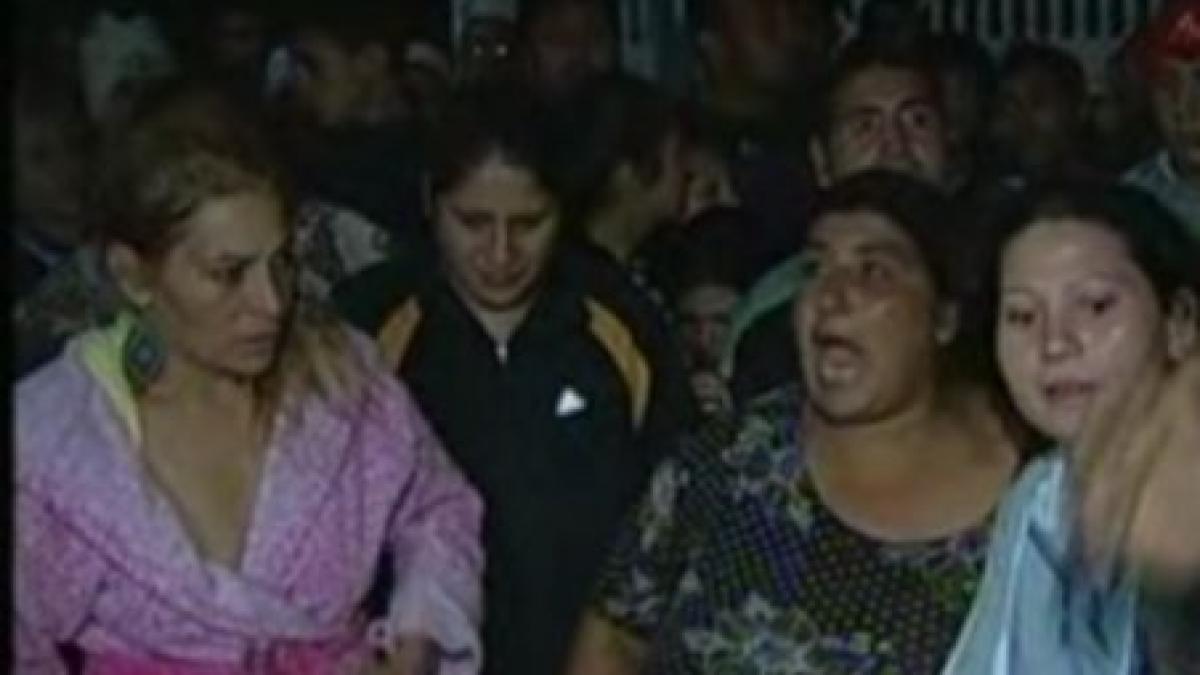 revolta in glina 200 de romi au blocat drumul principal