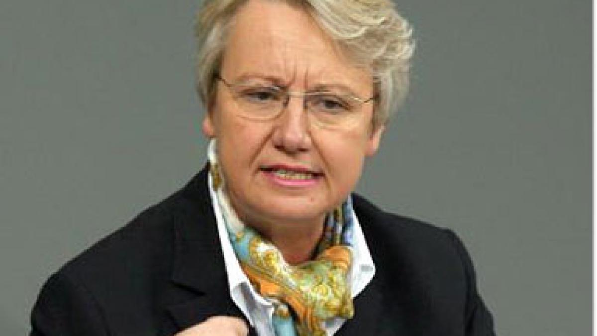 ministrul german al educatiei orice strain va putea cere echivalarea diplomelor