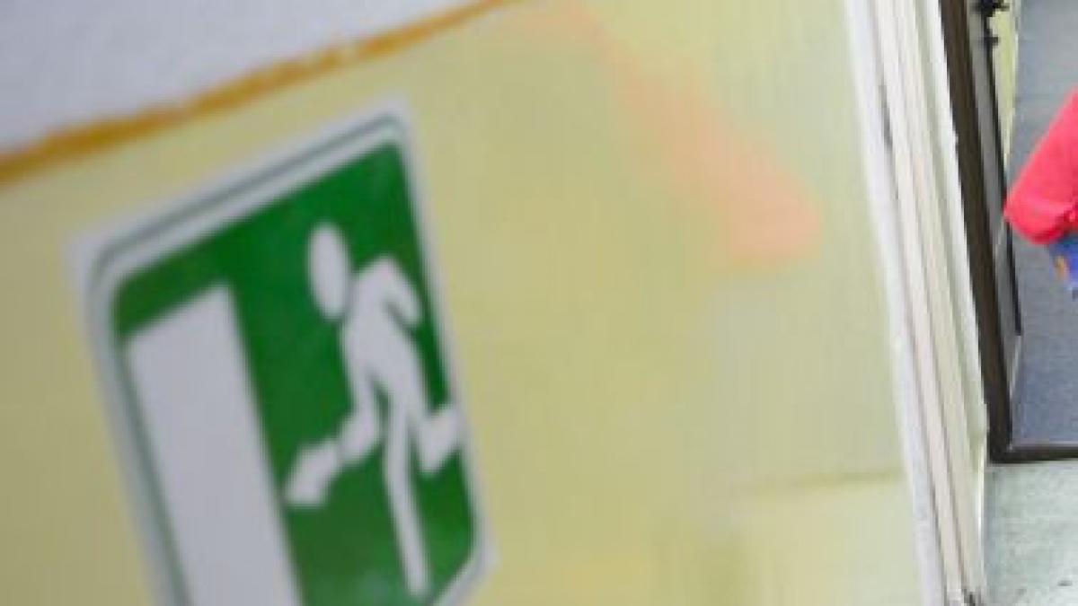 incendiu la o gradinita din iasi copiii au fost evacuati iar flacarile stinse de angajati