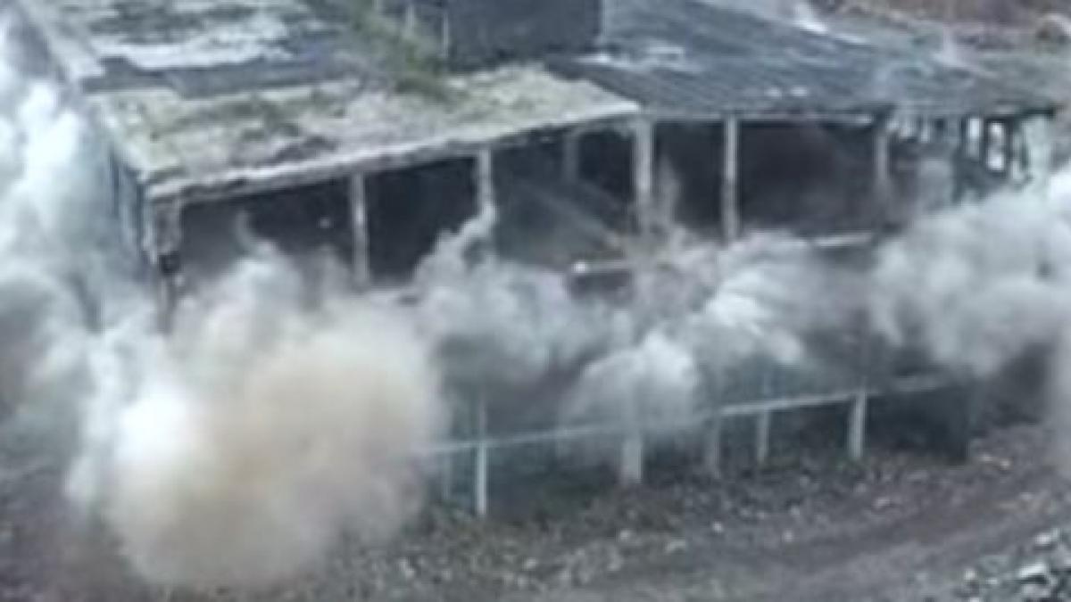 fostul cernobil al prahovei a fost dinamitat