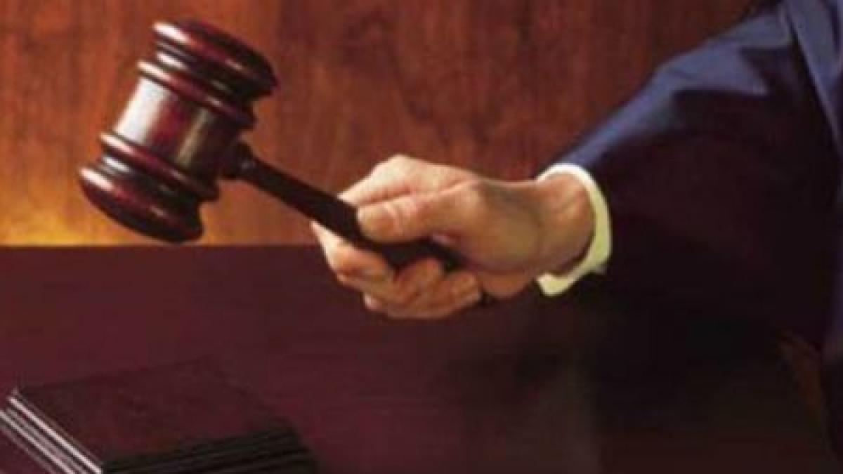 sex pentru verdict favorabil citeste cum i a cerut un judecator favoruri sexuale unei femei