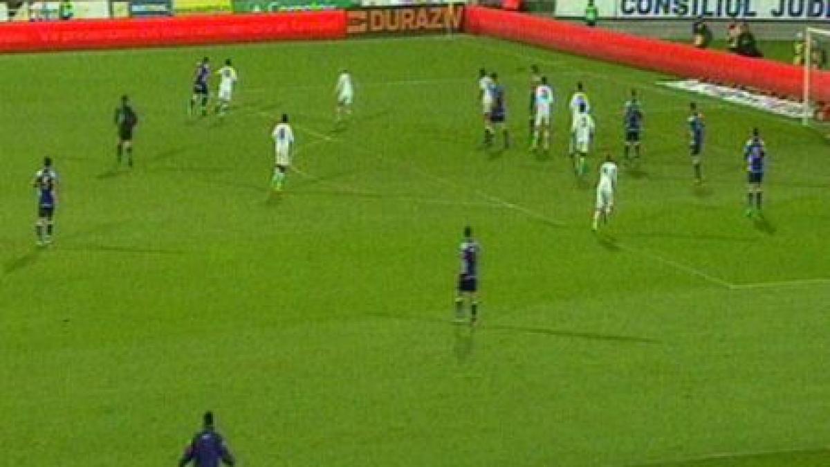 poli timisoara termina la egalitate cu universitatea cluj scor 2 2