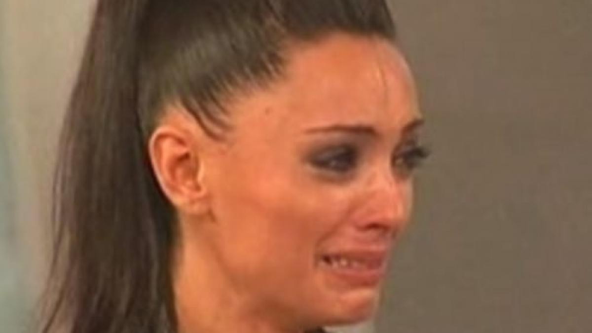 cosmina pasarin cedeaza nervos la plasa de stele