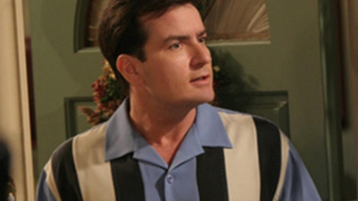 charlie sheen noi probleme cu alcoolul actorul a fost internat de urgenta