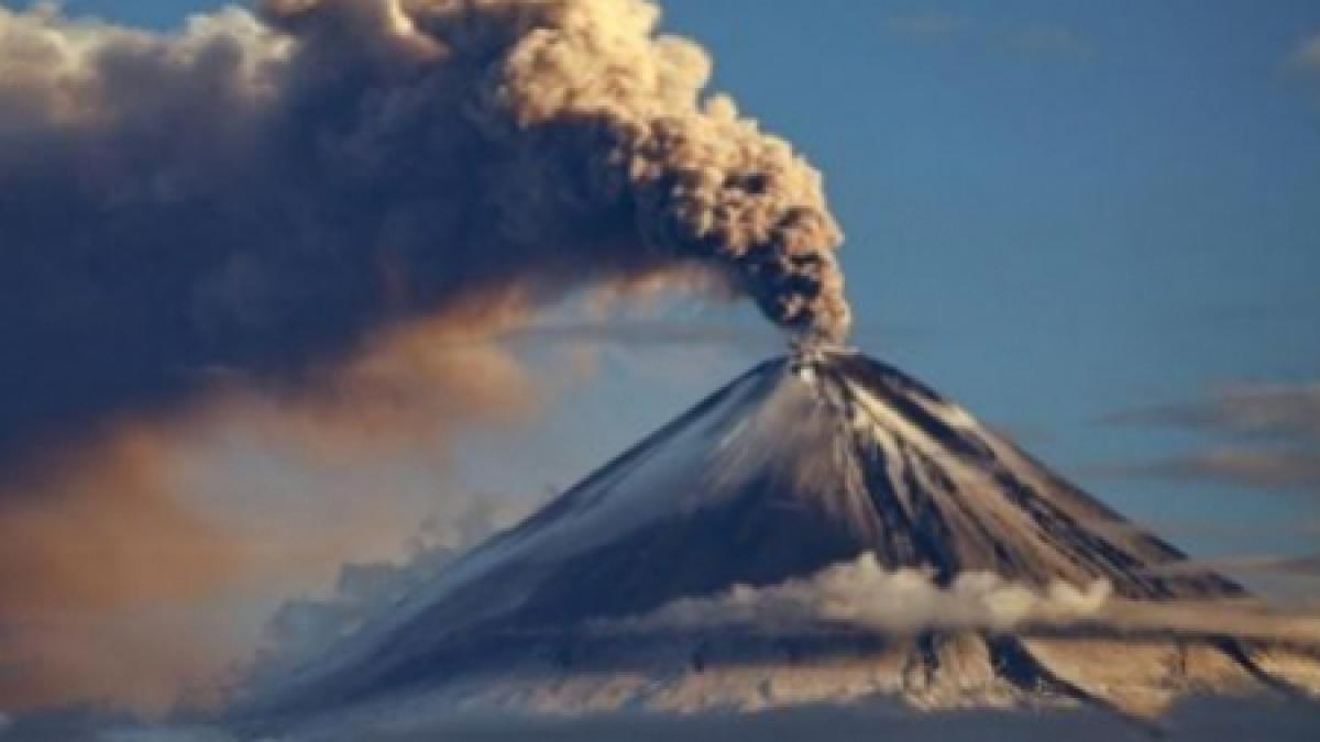 indonezia vulcanul merapi a erupt din nou localnicii au fost evacuati