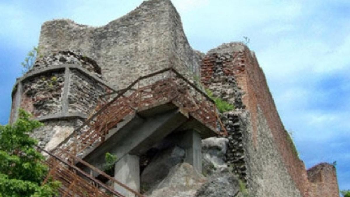 the guardian si cnn in cautarea adevaratului castel dracula o capcana turistica autostrazile sunt